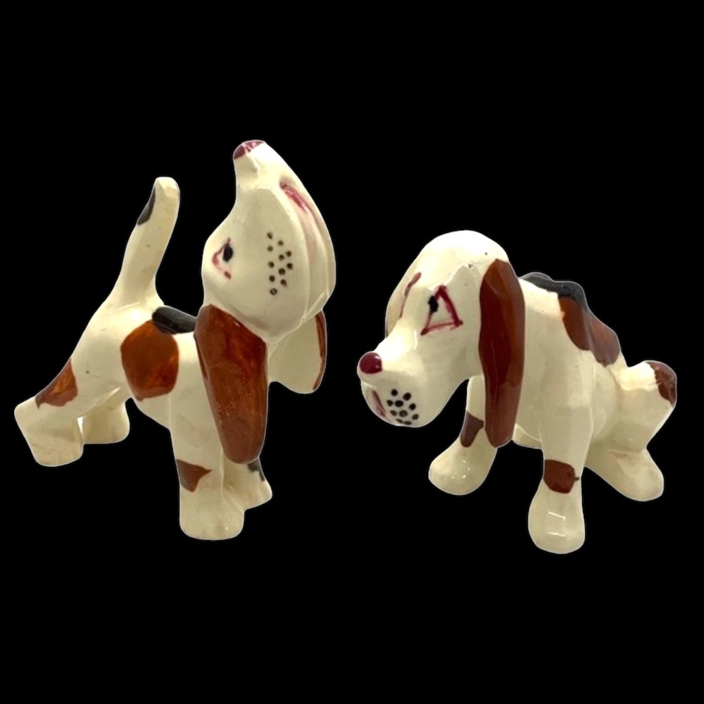 Vintage Japan Hillbilly Hound Pair Two Ceramic Dog Figurines